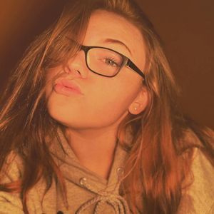 Meet your Posher, Jillian